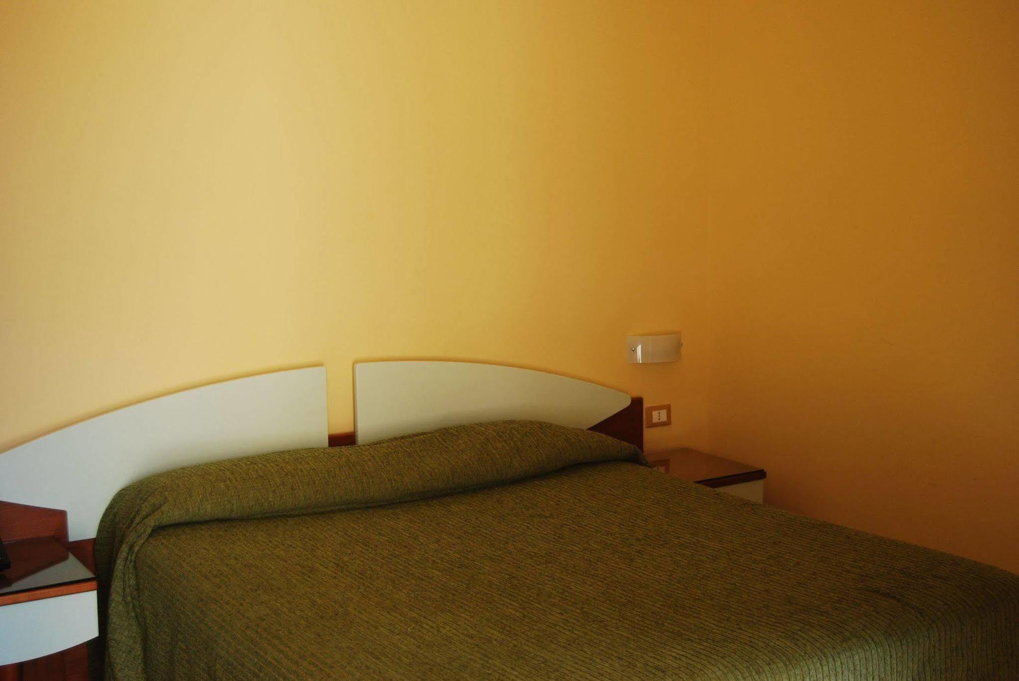 Hotel Resort Dei Normanni 산비토데이노르만니 객실 사진